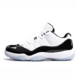 Air Jordan 11 Low "Concord