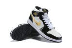 AIR JORDAN 1 NEGRAS Y DORADAS - Imagen 5